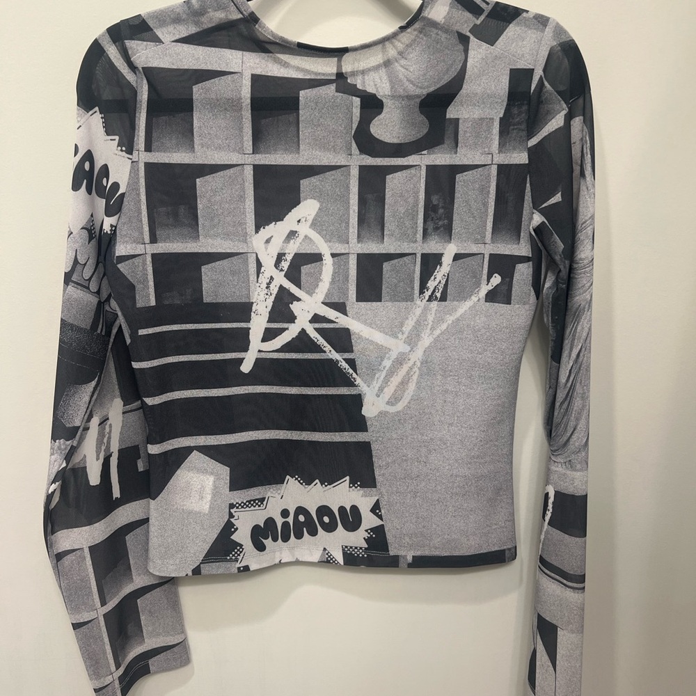 Miaou Graphic Long Sleeve Top in Black and Gray
